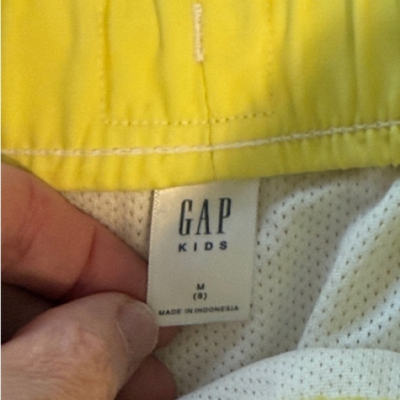 GAP Boy's Yellow, Orange, and Berry Swim Trunks, Size 8 - Picture 2 of 8